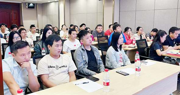 齊心協力謀發展，砥礪前行啟新篇——微視光電月度經營分析會圓滿落幕！